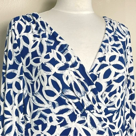 NWT Lauren Ralph Lauren White & Blue Dress | Ruched Faux Wrap V-Neck | 16 - Picture 5 of 14